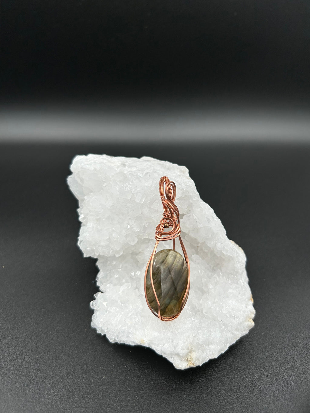 The Shifting Light Necklace