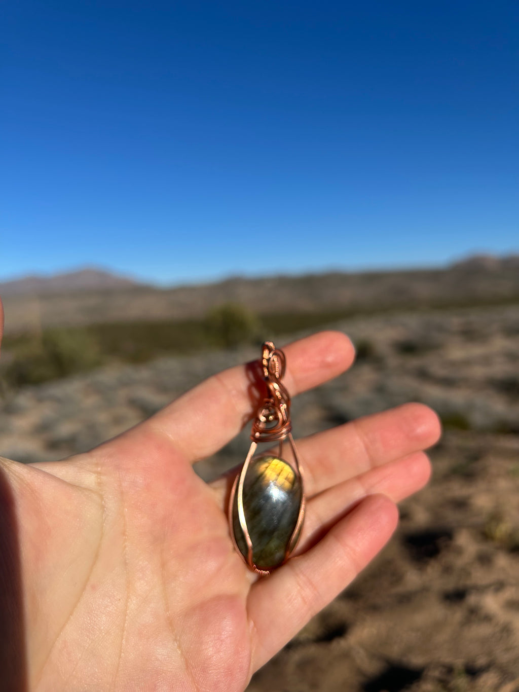 The Shifting Light Necklace