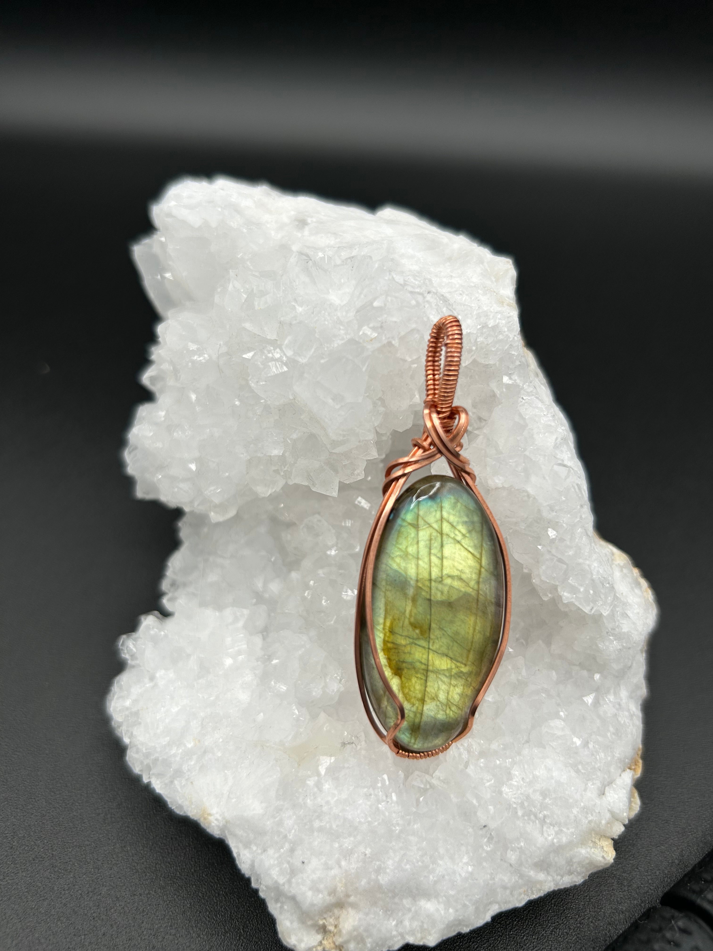Labradorite in Copper