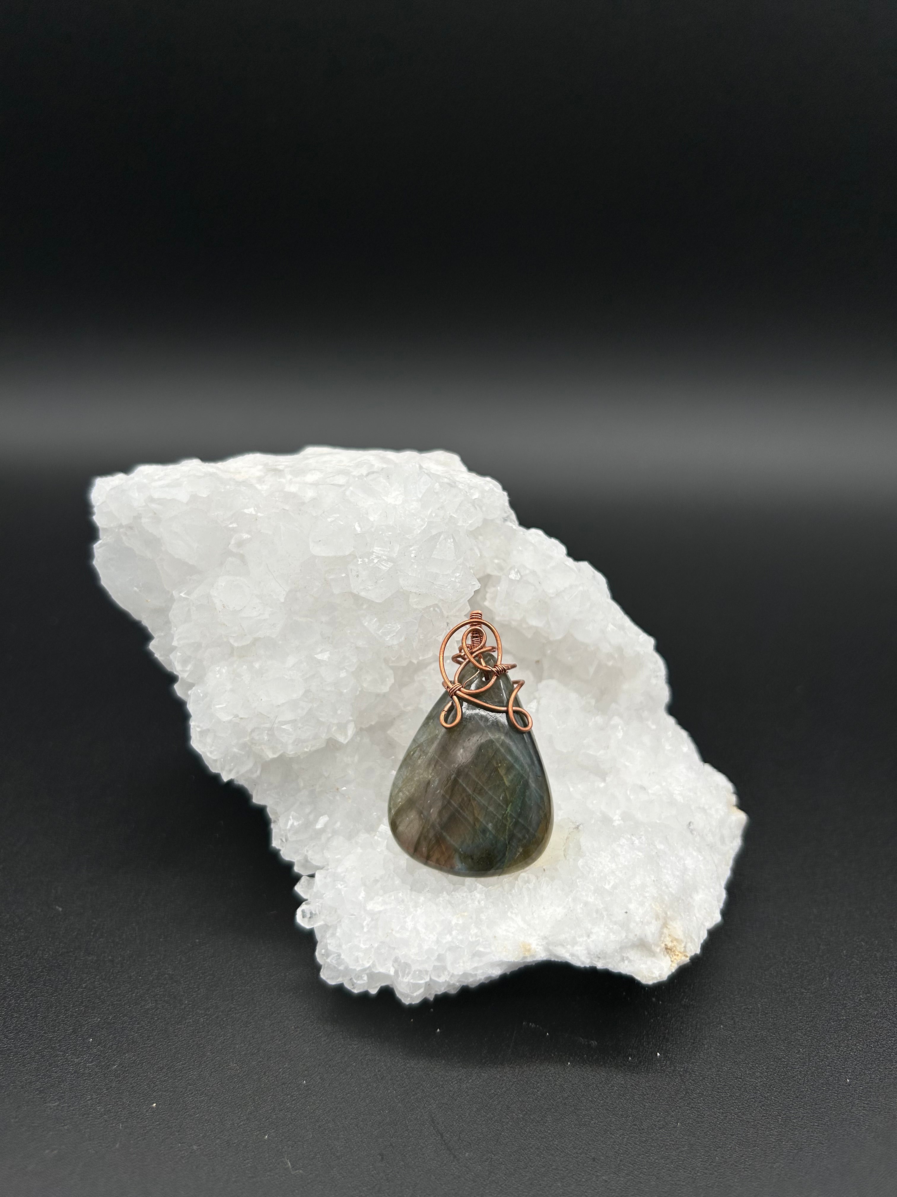 Mystic Flash Necklace