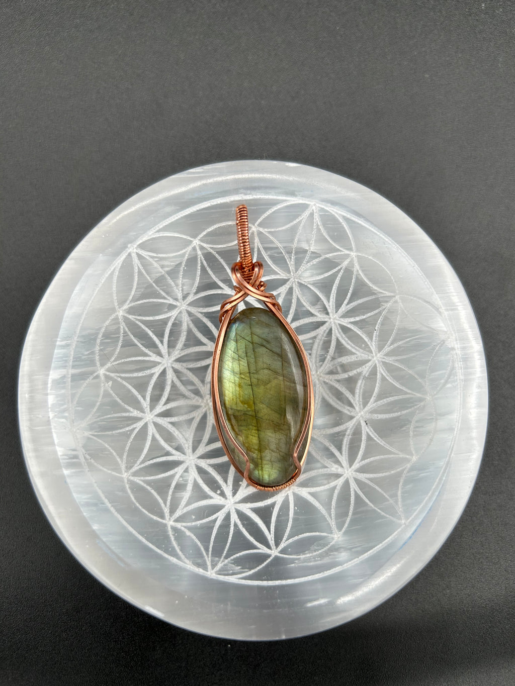 Labradorite in Copper