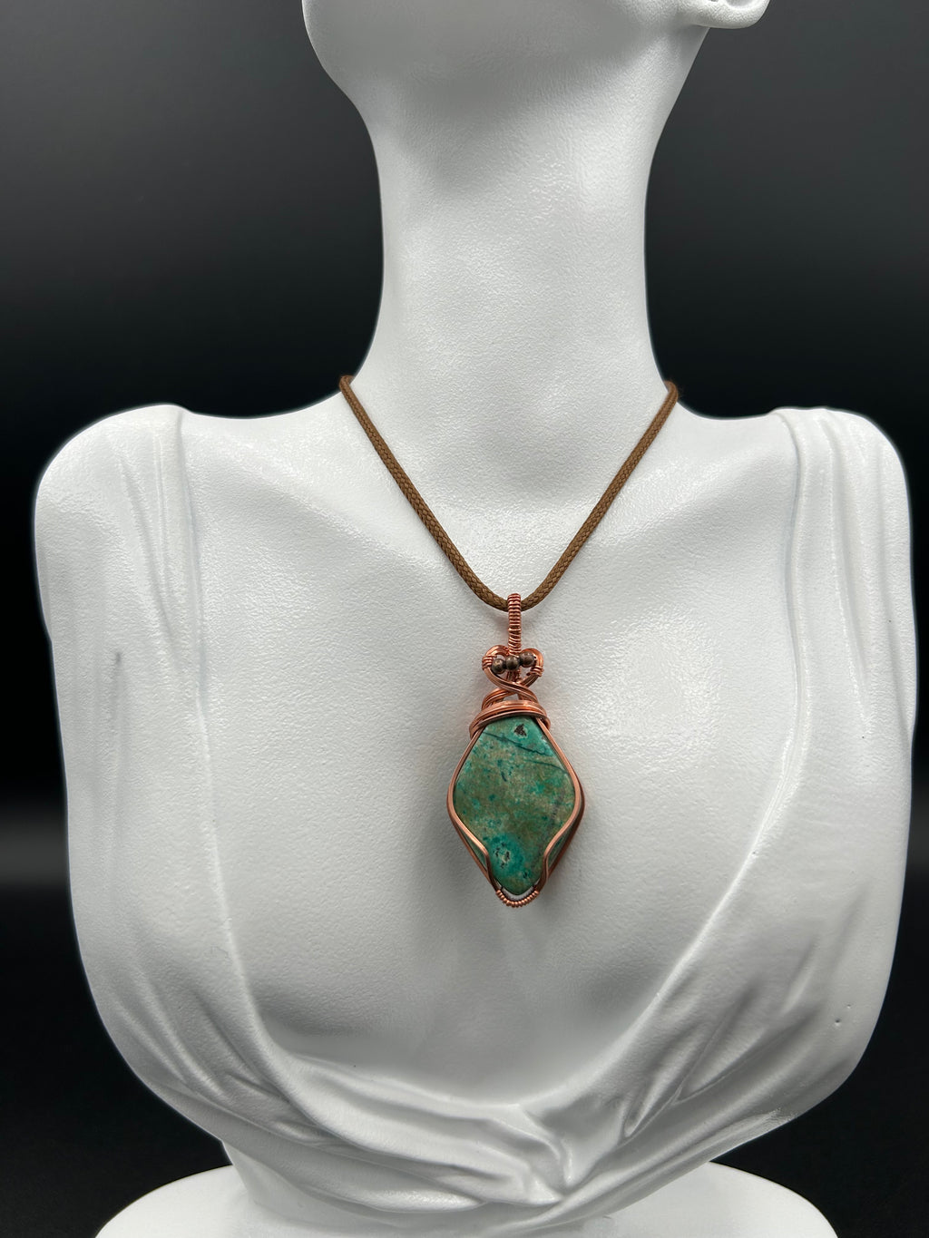 Calm Expression Necklace